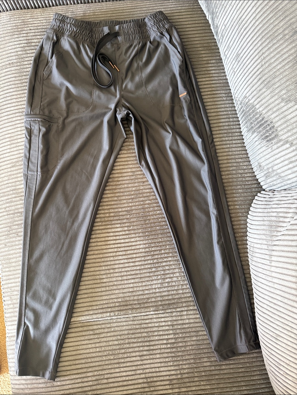 Cherokee Women's Mid Rise Tapered Leg Drawstring Scrub Pant